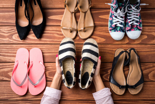 choose-summer-footwear